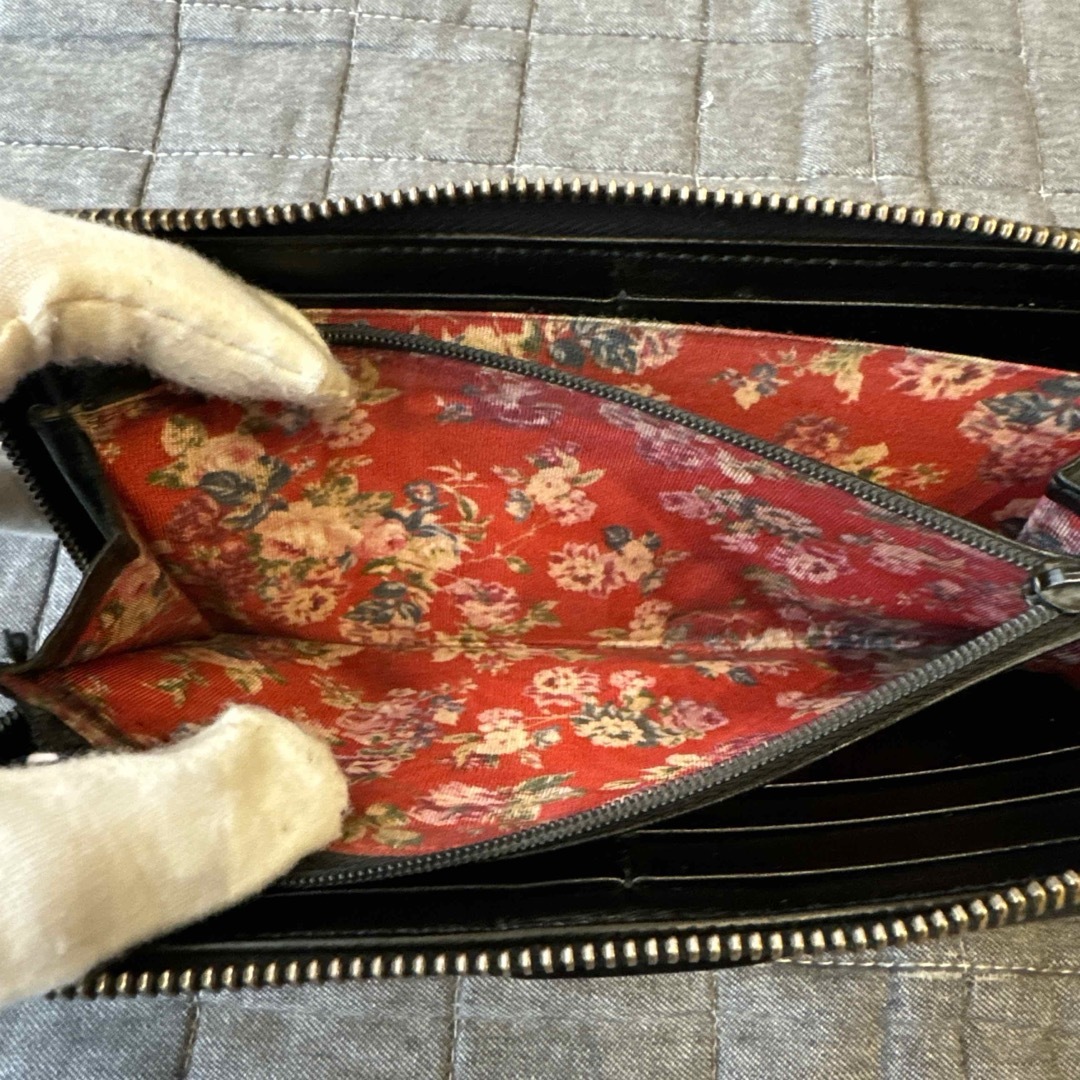 Gucci(グッチ)のGUCCI グッチ シェリーライン キルティング ラウンドファスナー 長財布 花 レディースのファッション小物(財布)の商品写真