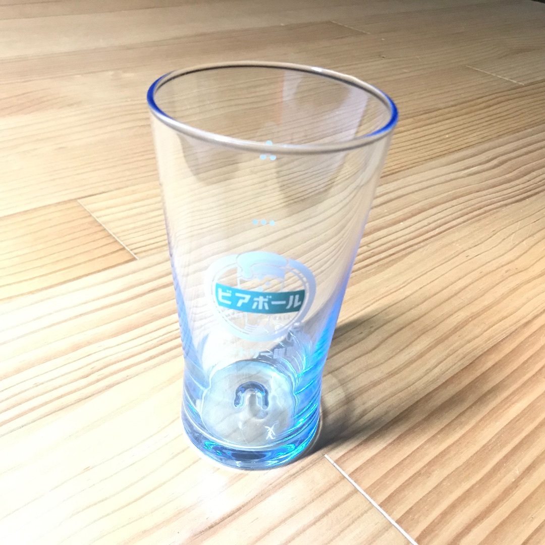 新品未使用 ビアボール 業務用グラス 6個 オリジナルメジャーカップ付き インテリア/住まい/日用品のキッチン/食器(グラス/カップ)の商品写真