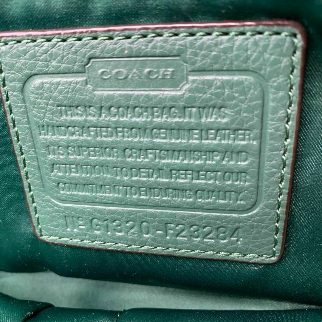 COACH(コーチ)の希少色 コーチ レザー トートバッグ 緑 シボ革 肩掛け A4 レディースのバッグ(トートバッグ)の商品写真