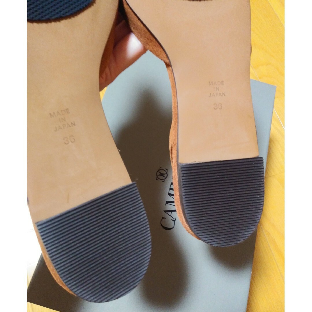 GALLARDA GALANTE(ガリャルダガランテ)の＜キャメル＞ガリャルダガランテ フラットシューズ レディースの靴/シューズ(サンダル)の商品写真
