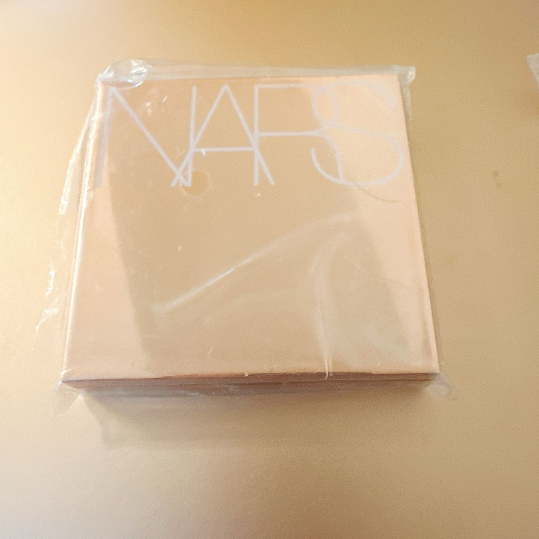 NARS(ナーズ)のNARS ナーズ　ミラー　ノベルティ　メタリックピンクゴールド レディースのファッション小物(ミラー)の商品写真