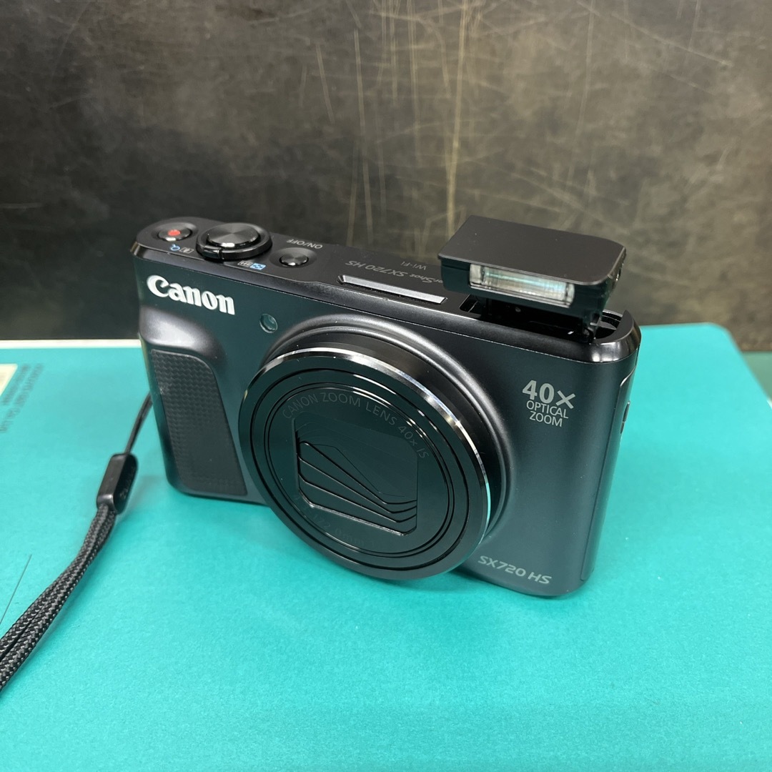 Canon(キヤノン)のCanon  SX720 HS スマホ/家電/カメラのカメラ(コンパクトデジタルカメラ)の商品写真