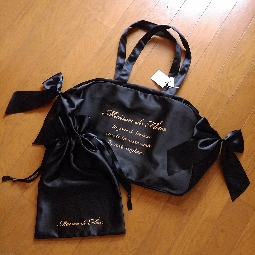 Maison de FLEUR(メゾンドフルール)の新品 メゾンドフルール トラベルキャリーオン ボストンバッグ Mサイズ ブラック レディースのバッグ(ボストンバッグ)の商品写真