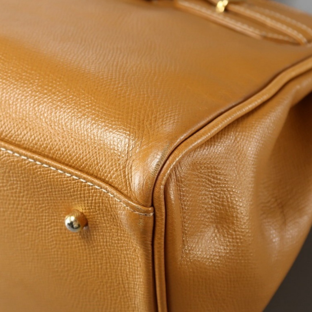 鍵・南京錠付き レザー ハンドバッグ トートバッグ 鞄 キャメル レディースのバッグ(トートバッグ)の商品写真