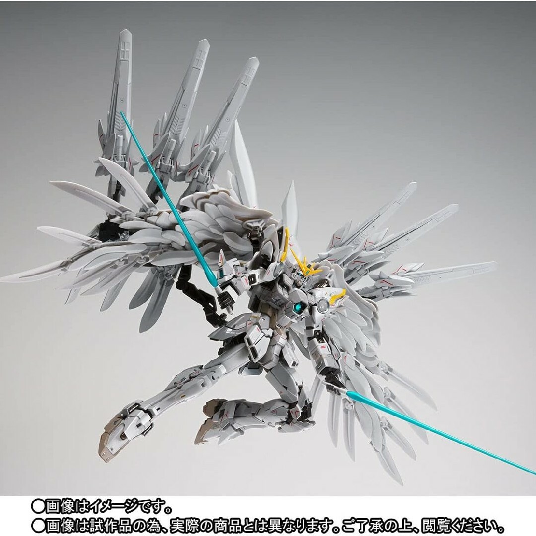 BANDAI(バンダイ)の【新品未開封】 ウイングガンダム スノーホワイト プレリュード エンタメ/ホビーのおもちゃ/ぬいぐるみ(キャラクターグッズ)の商品写真