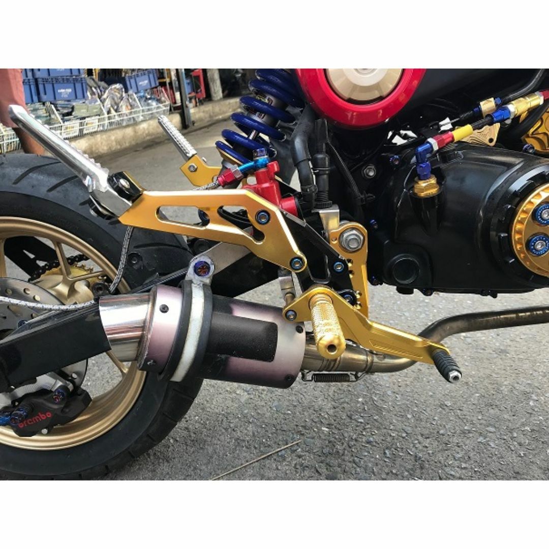 solute　OEM　アルミ削り出し　バックステップ　ホンダ　グロム　シルバー 自動車/バイクのバイク(パーツ)の商品写真