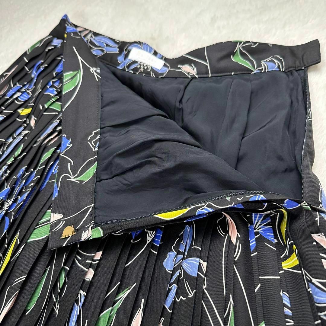 Ballsey(ボールジィ)のボールジィ✨ロングスカート 花柄 プリーツ ブラック系 サイズ36(Sサイズ) レディースのスカート(ロングスカート)の商品写真