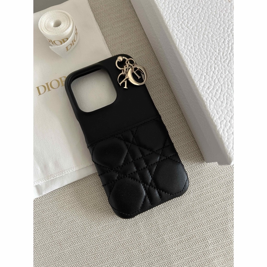 クリスチャンディオール⭐︎Lady Dior iPhone 15 Proケース クリスチャンディオール⭐︎Lady Dior iPhone 15 Proケース