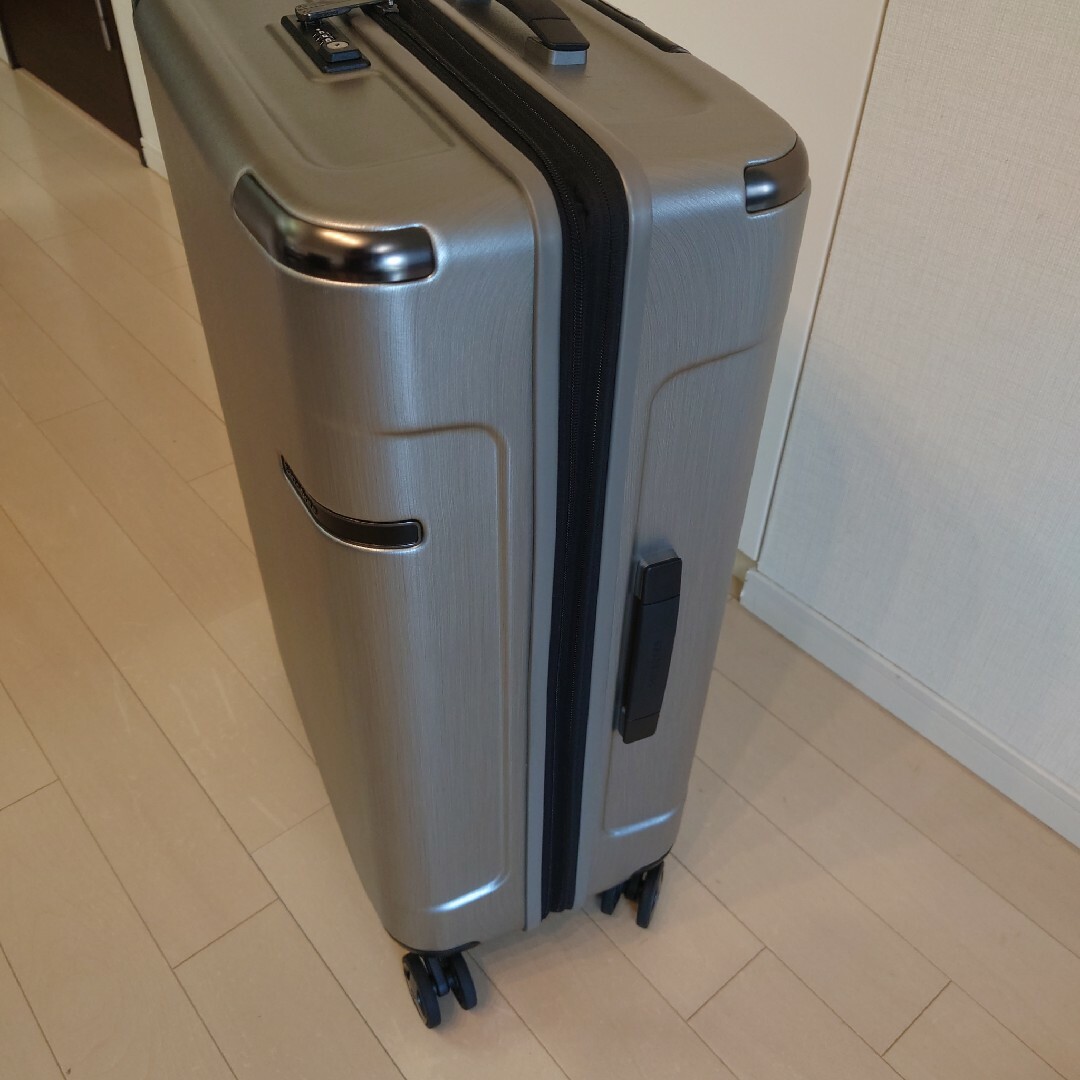 Samsonite(サムソナイト)の【美品】Samsonite  Evoa Spinner 69 スーツケース メンズのバッグ(トラベルバッグ/スーツケース)の商品写真