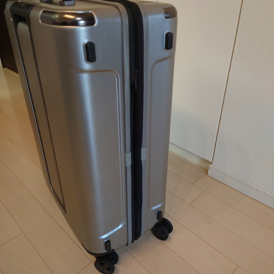 Samsonite(サムソナイト)の【美品】Samsonite  Evoa Spinner 69 スーツケース メンズのバッグ(トラベルバッグ/スーツケース)の商品写真