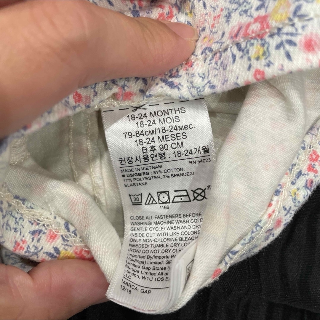 GAP(ギャップ)の【美品】GAP  ベビー  パンツ　ボトム　ズボン90cm 18-24m  キッズ/ベビー/マタニティのキッズ服女の子用(90cm~)(パンツ/スパッツ)の商品写真