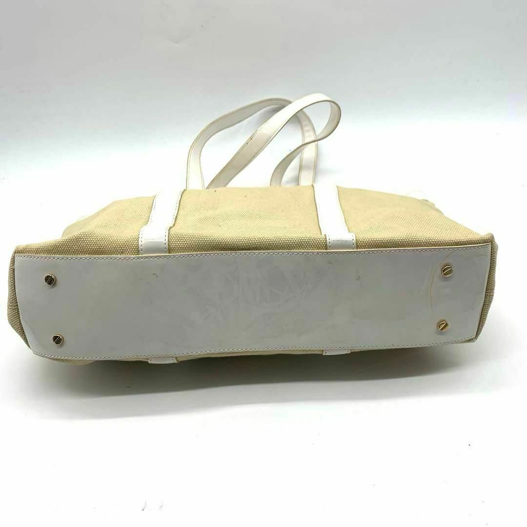 Tory Burch(トリーバーチ)の希少　デザイン トリーバーチ キャンバス エナメル トートバッグ デカロゴ レディースのバッグ(トートバッグ)の商品写真