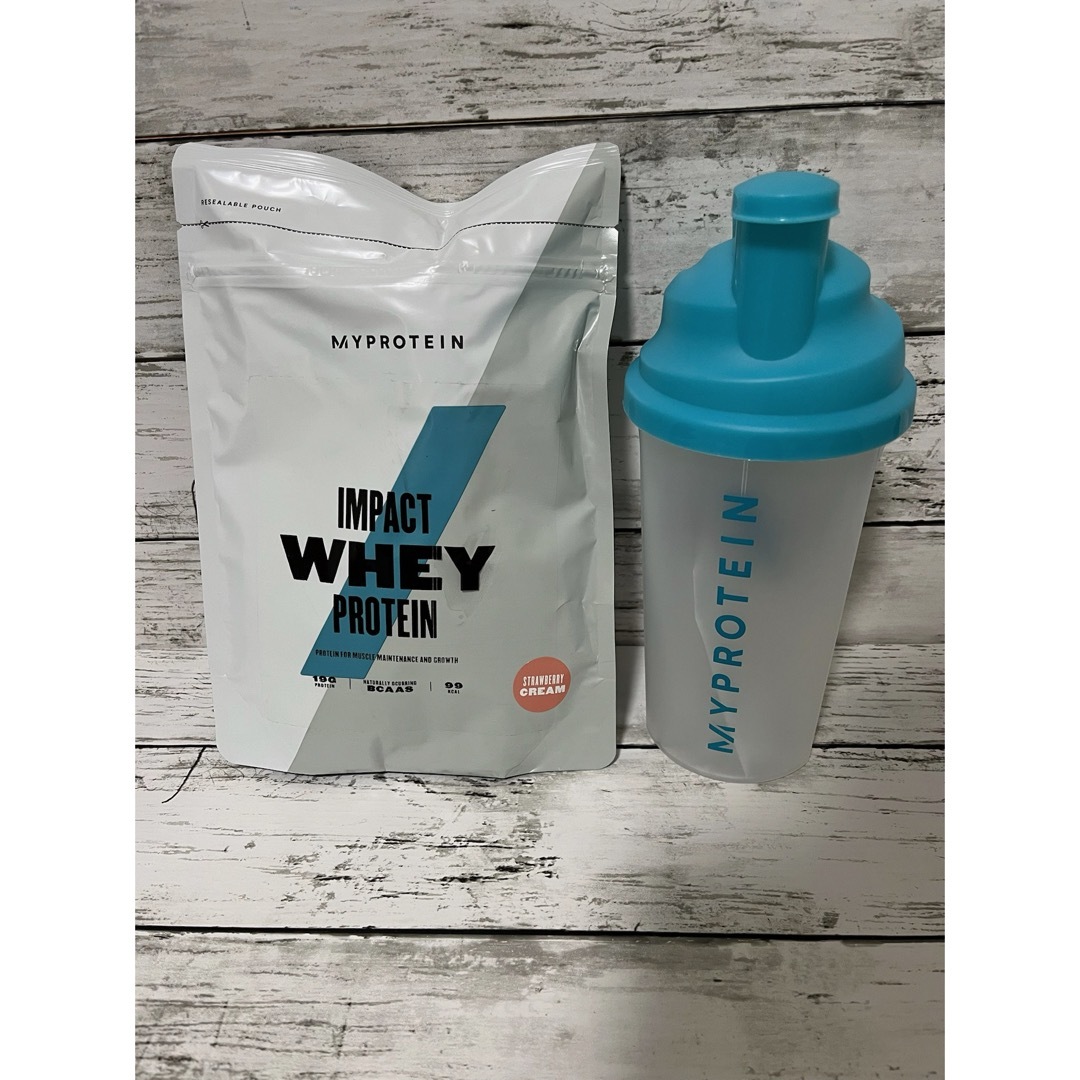 ★★MYPROTEIN★★ホエイプロテイン250g★★700mlシェイカー 食品/飲料/酒の健康食品(プロテイン)の商品写真