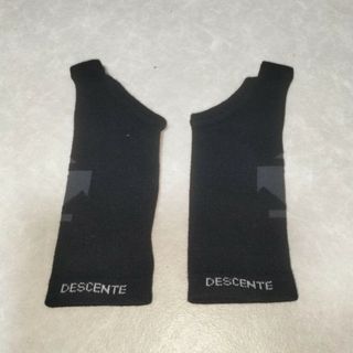 デサント(DESCENTE)のDESCENTE　未使用品　リストサポーター　スリーブ　バレーボール(バレーボール)