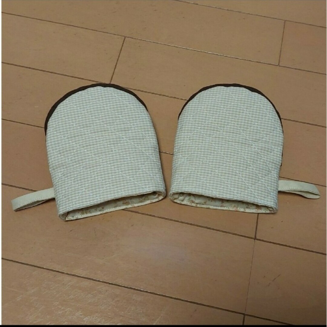 ★いちぢくタルトハンドメイド★ミトン　鍋つかみ ハンドメイドの生活雑貨(キッチン小物)の商品写真