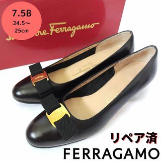 サルヴァトーレフェラガモ(Salvatore Ferragamo)の美品❤箱付き☆フェラガモ【Ferragamo】ヴァラ パンプス 黒(ハイヒール/パンプス)