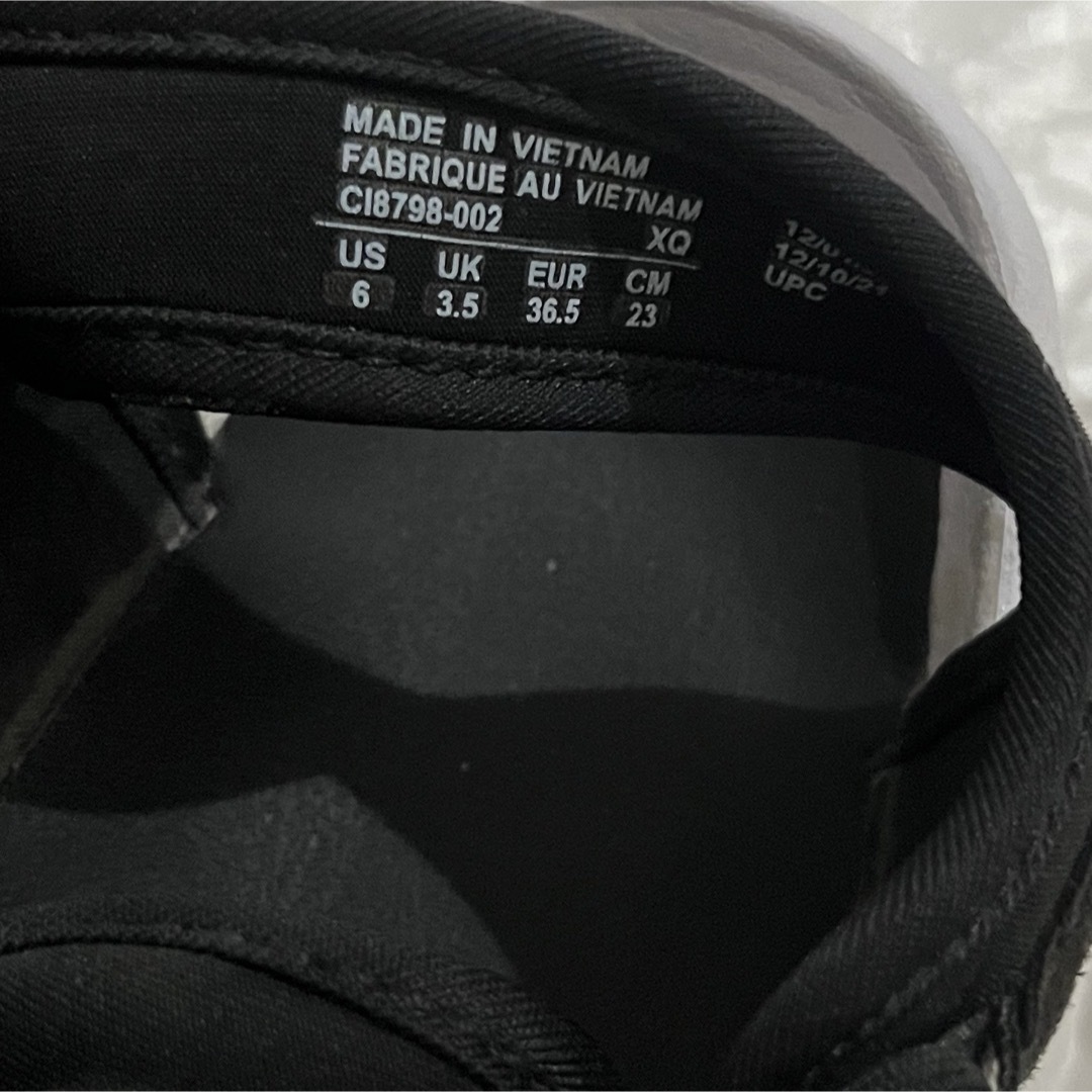 NIKE(ナイキ)のNIKE エアマックスココ　23cm レディースの靴/シューズ(サンダル)の商品写真