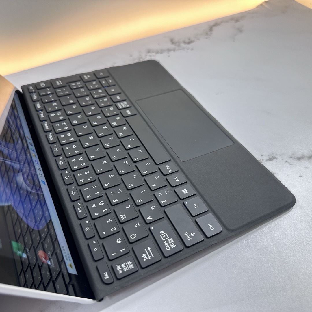 Microsoft(マイクロソフト)の【美品】　Surface Go LTE 8/SSD128 Office2021 スマホ/家電/カメラのPC/タブレット(タブレット)の商品写真