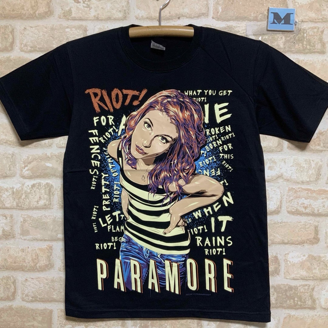 パラモア　Paramore イラスト　Tシャツ　Mサイズ　 メンズのトップス(Tシャツ/カットソー(半袖/袖なし))の商品写真