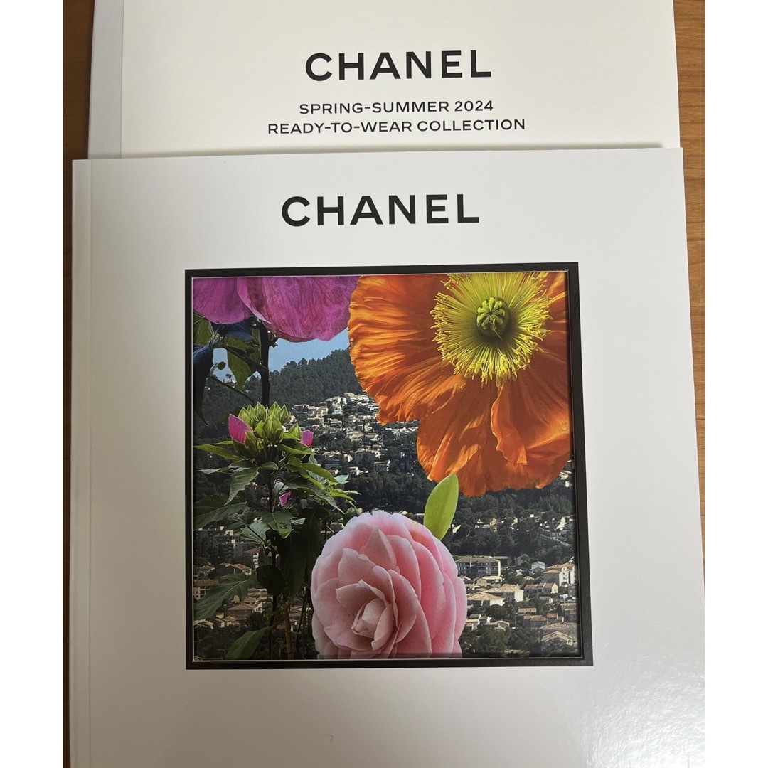 CHANEL(シャネル)のCHANEL シャネル　最新カタログ　ブックレット　2024春夏コレクション エンタメ/ホビーの雑誌(ファッション)の商品写真