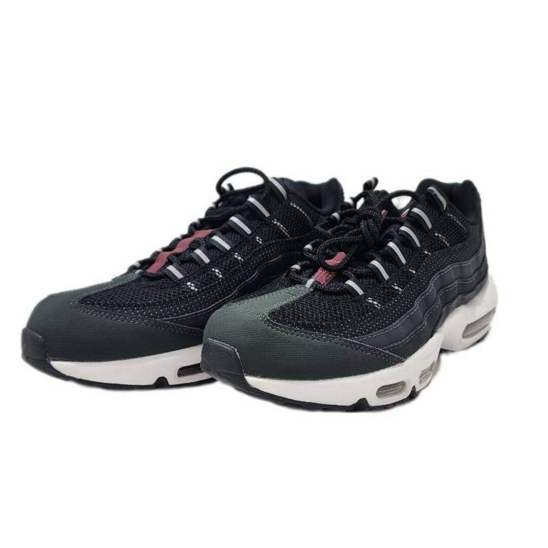 NIKE(ナイキ)のNIKE ナイキ DQ3982-001 スニーカー WMNS AIR MAX 95 ESSENTIAL 26cm ブラック 本体のみ 【ほぼ未使用品】 22405K195 メンズの靴/シューズ(スニーカー)の商品写真