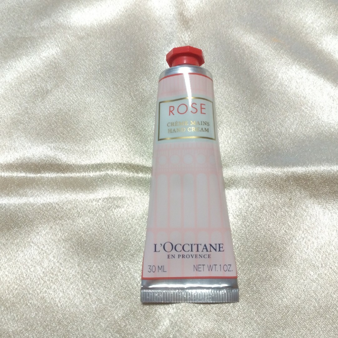 L'OCCITANE(ロクシタン)のロクシタン L OCCITANE ローズ ハンドクリーム 30ml コスメ/美容のボディケア(ハンドクリーム)の商品写真