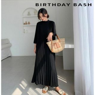 バースデーバッシュ(BIRTHDAY BASH)の美品★BIRTHDAY BASH ロングプリーツドレス 507(ロングワンピース/マキシワンピース)