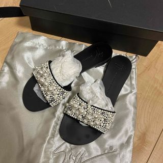 Giuseppe Zanotti Design - ジュゼッペザノッティ　サンダル　パール　ビジュー  35