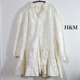 エイチアンドエム(H&M)の即完売 H&M ジャガード 高品質 長袖 ワンピース フレアスカート ホワイト(ひざ丈ワンピース)