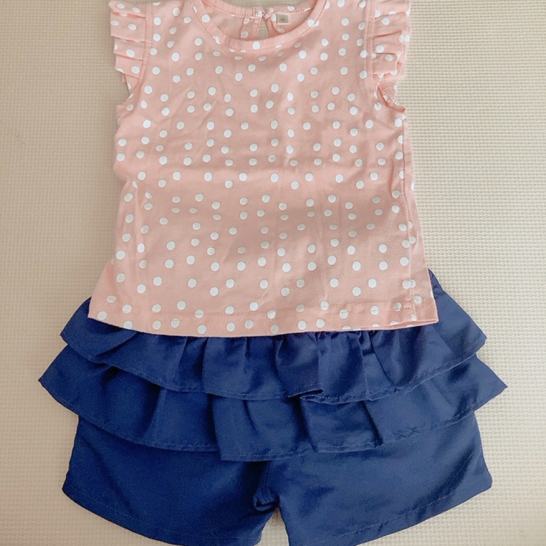 Tシャツ トップス　シャツ　90 女の子　ショートパンツ　花柄　ドット キッズ/ベビー/マタニティのキッズ服女の子用(90cm~)(Tシャツ/カットソー)の商品写真