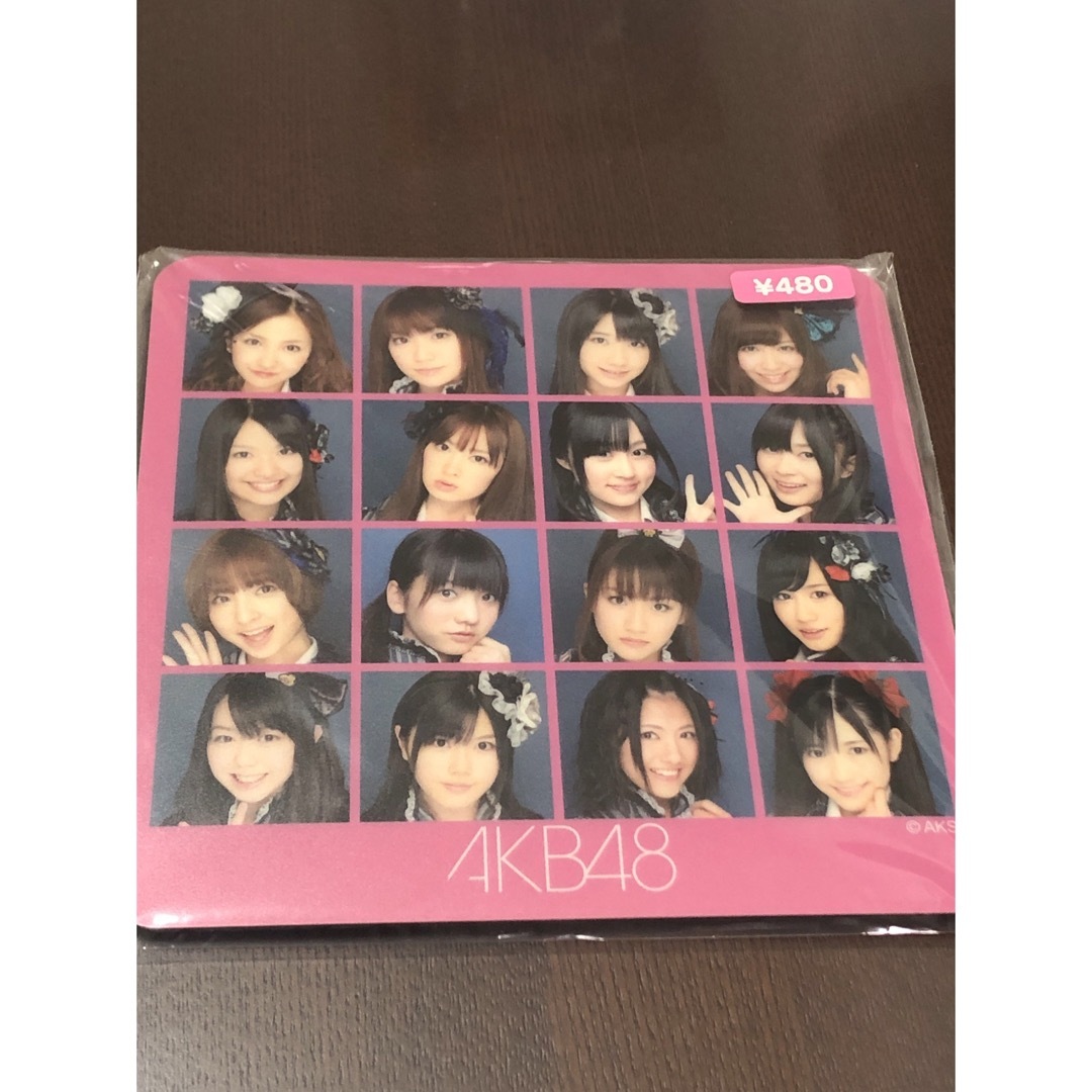 AKB48(エーケービーフォーティーエイト)のAKB48マウスパッド エンタメ/ホビーのタレントグッズ(アイドルグッズ)の商品写真