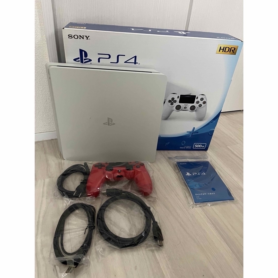 SONY(ソニー)のSONY PlayStation4 本体 CUH-2200A B02 ホワイト エンタメ/ホビーのゲームソフト/ゲーム機本体(家庭用ゲーム機本体)の商品写真