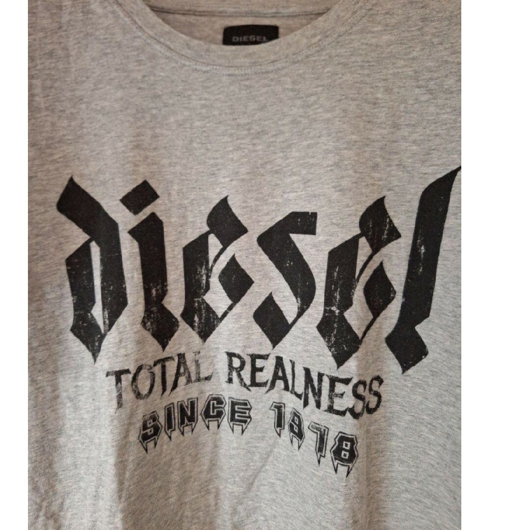 DIESEL(ディーゼル)のDIESEL　ディーゼル　ロゴプリントTシャツ　グレー　Sサイズ　【美品】 メンズのトップス(Tシャツ/カットソー(半袖/袖なし))の商品写真