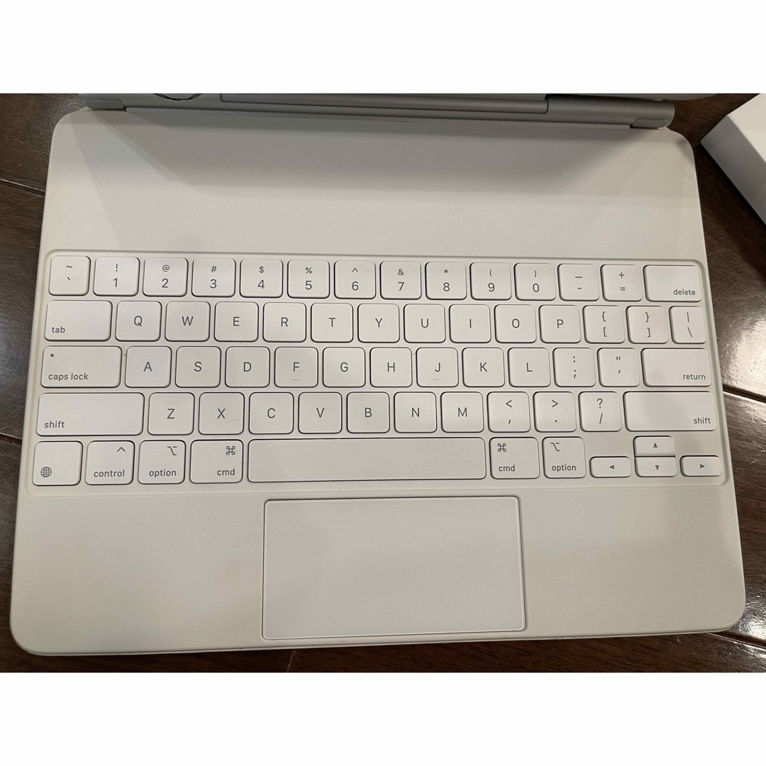 Apple(アップル)のiPad Magic Keyboard ホワイト A2480 英語 US スマホ/家電/カメラのPC/タブレット(PC周辺機器)の商品写真