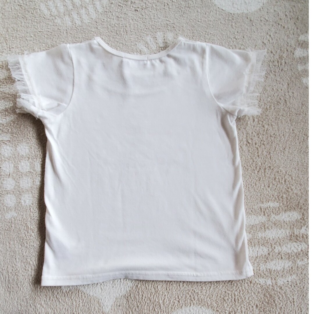 120　白　デザインシャツ キッズ/ベビー/マタニティのキッズ服女の子用(90cm~)(Tシャツ/カットソー)の商品写真