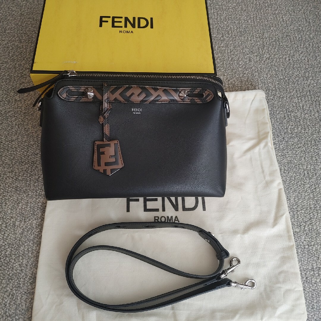 FENDI(フェンディ)のFENDI バイザウェイ ミディアム 2WAY ショルダーバッグ レザー レディースのバッグ(ショルダーバッグ)の商品写真