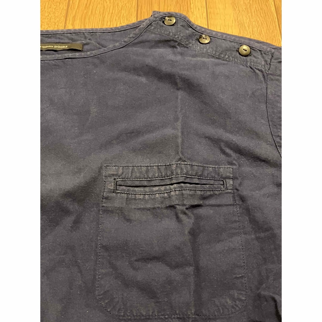 URBAN RESEARCH DOORS(アーバンリサーチドアーズ)のアーバンリサーチドアーズ  プルオーバー　シャツ　ネイビー　M メンズのトップス(Tシャツ/カットソー(半袖/袖なし))の商品写真