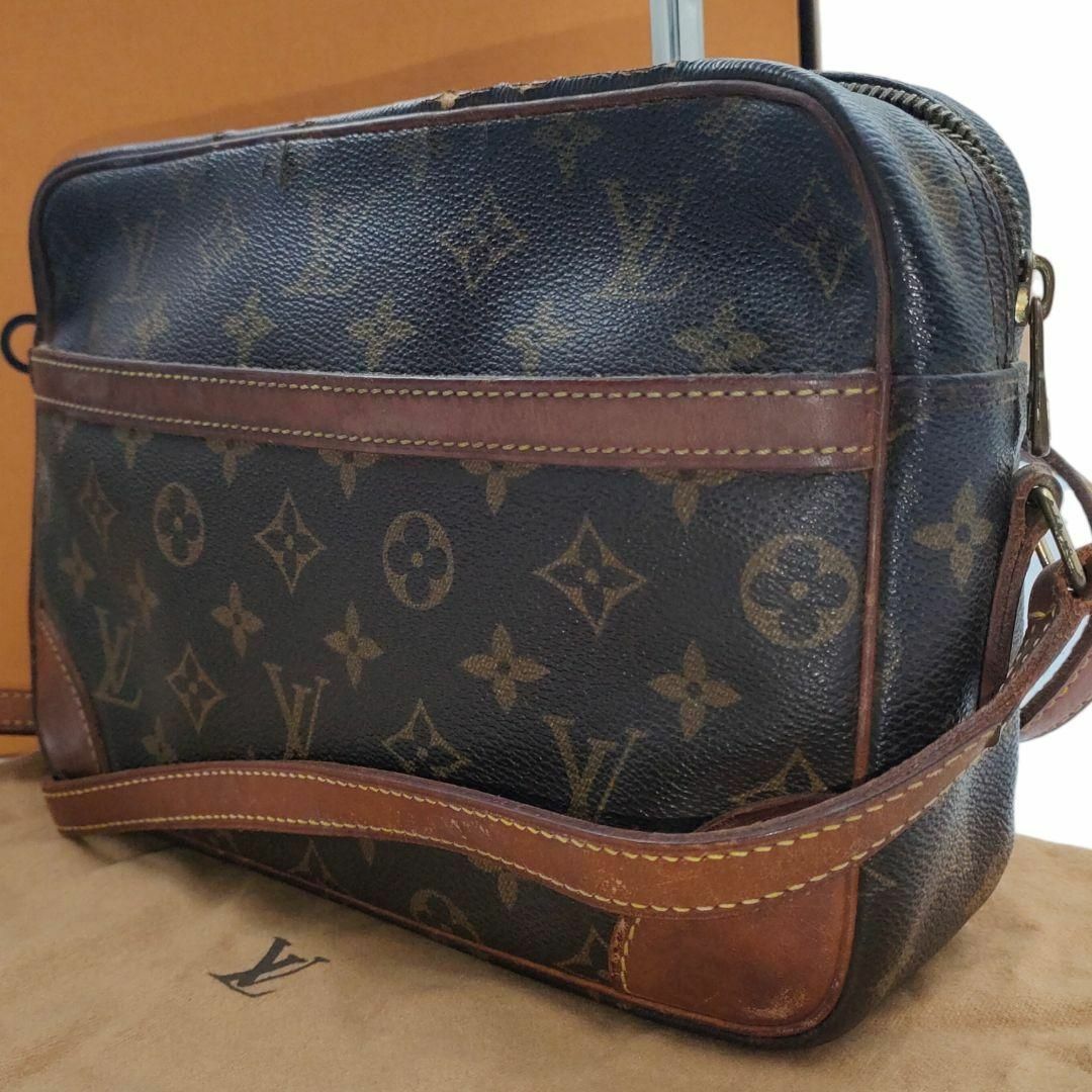 LOUIS VUITTON - ルイヴィトン トロカデロ27 ショルダーバッグ LOUIS VUITTON - ルイヴィトン トロカデロ27 ショルダーバッグ