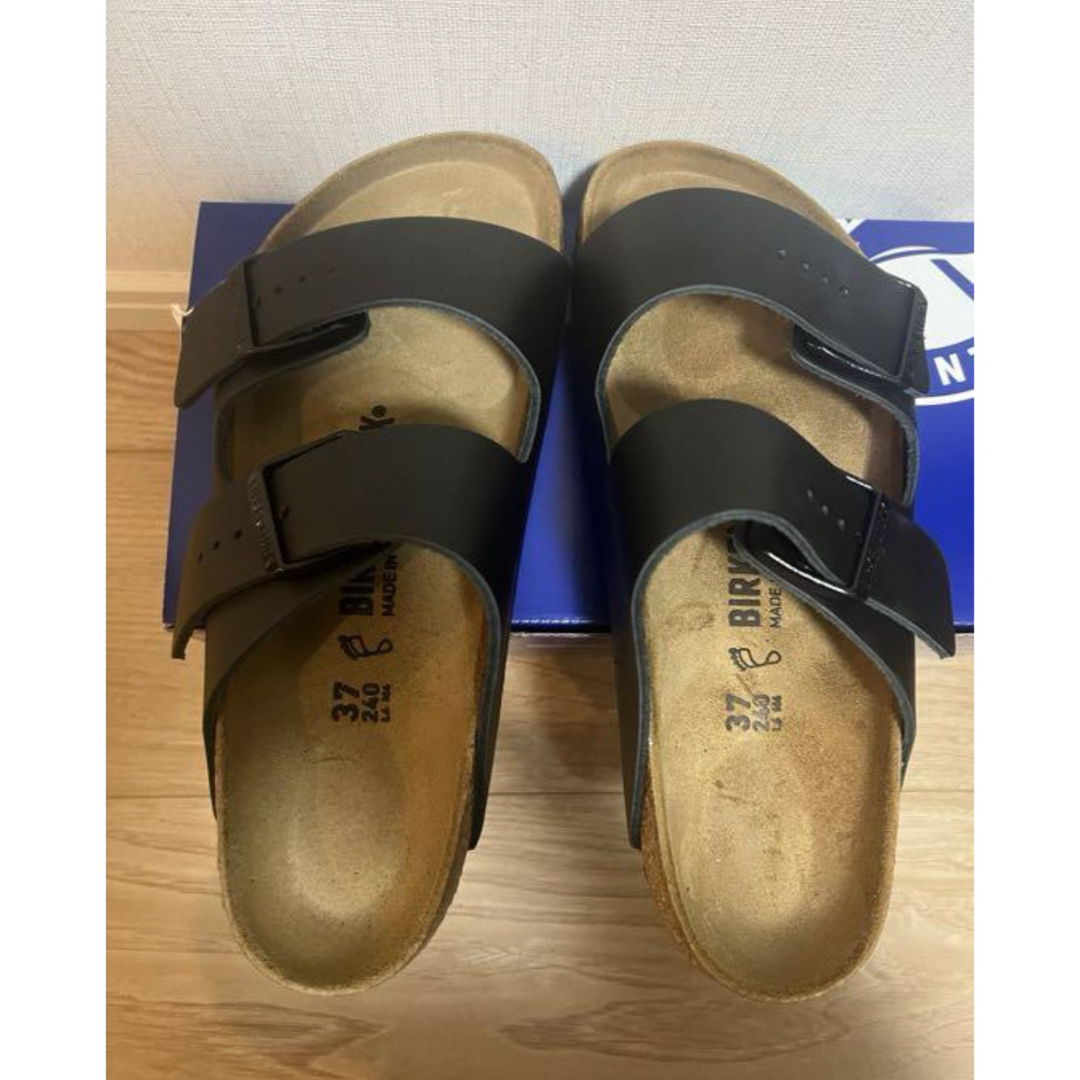 BIRKENSTOCK(ビルケンシュトック)の新品 ビルケンシュトック アリゾナ　レザー サンダル　24cm 37 レディースの靴/シューズ(サンダル)の商品写真