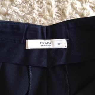 プラダ(PRADA)のPRADA パンツ🇮🇹(カジュアルパンツ)