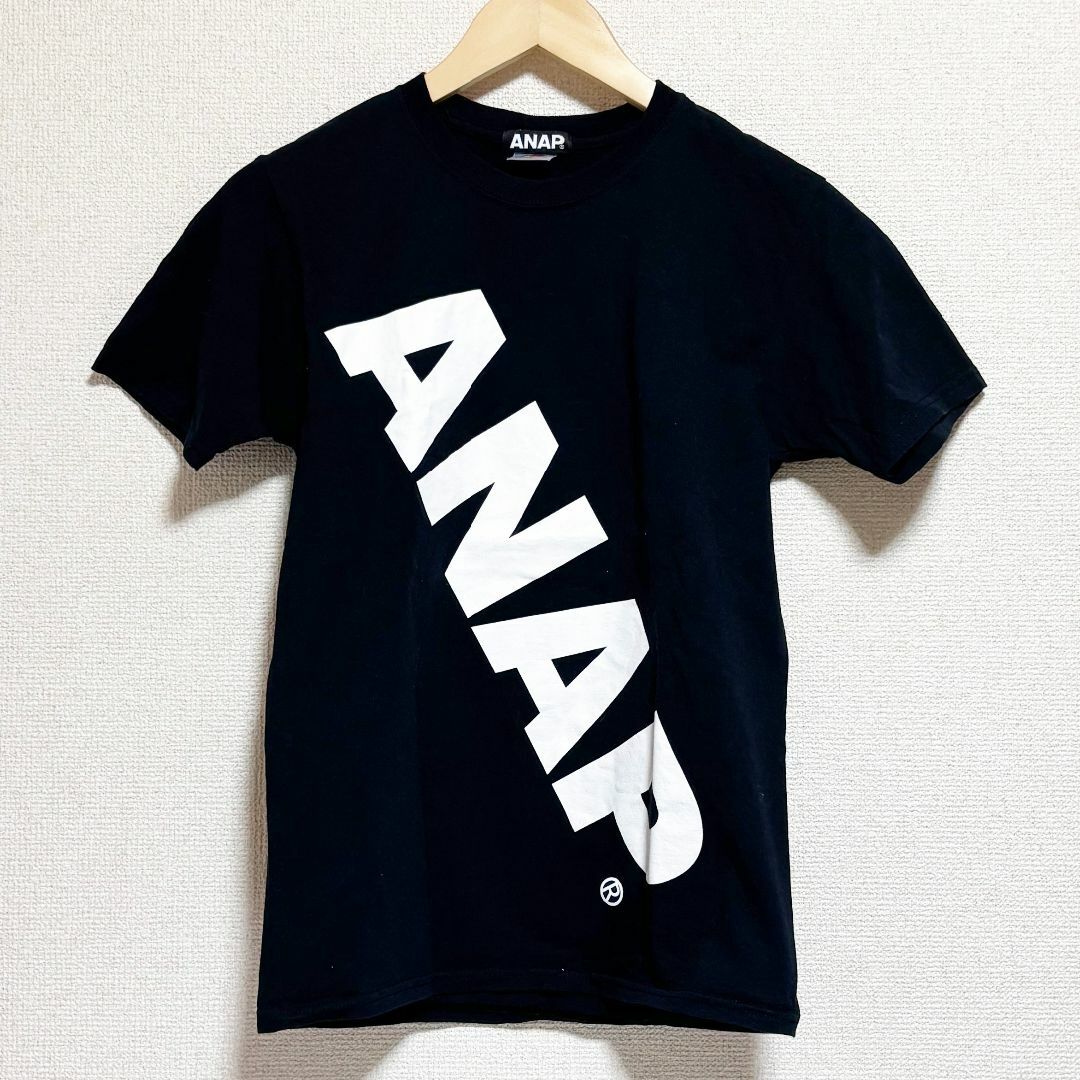 ANAP(アナップ)のANAP アナップ　Tシャツ　プリント　黒　ブラック　白字　半袖　レディース レディースのトップス(Tシャツ(半袖/袖なし))の商品写真