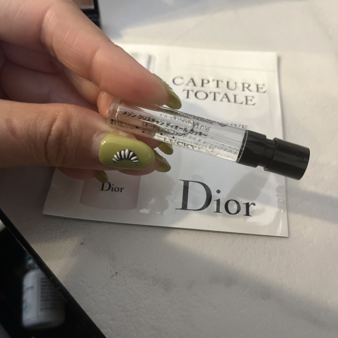 Dior(ディオール)のミスディオール　ラッキー　サンプル コスメ/美容のキット/セット(サンプル/トライアルキット)の商品写真