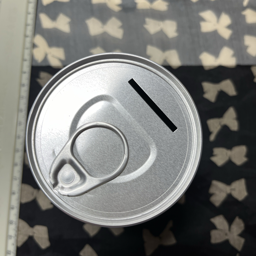 千葉銀行　ノベルティ　ジェフ　ユナイテッド　缶貯金箱 エンタメ/ホビーのコレクション(ノベルティグッズ)の商品写真