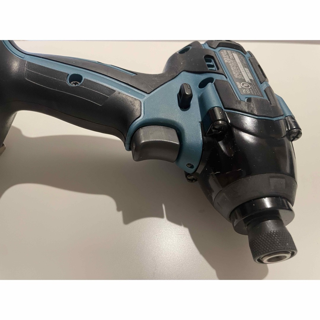 Makita(マキタ)の【新品未使用】makita インパクトドライバー　LXDT08 スポーツ/アウトドアの自転車(工具/メンテナンス)の商品写真