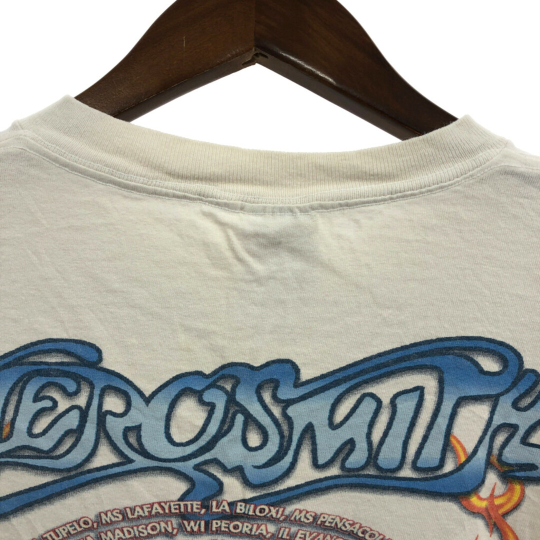 00年代 AERO SMITH エアロ・スミス 半袖Ｔシャツ バンドT ホワイト (メンズ L) 中古 古着 Q6401 メンズのトップス(Tシャツ/カットソー(半袖/袖なし))の商品写真