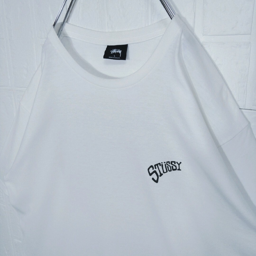 STUSSY(ステューシー)の《STUSSY/ステューシー》陰陽　ロゴ　アート　Tシャツ　バックプリント　黒 メンズのトップス(Tシャツ/カットソー(半袖/袖なし))の商品写真