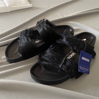 ビルケンシュトック(BIRKENSTOCK)のRick Owens × BIRKENSTOCK ファーサンダル ブラック(サンダル)