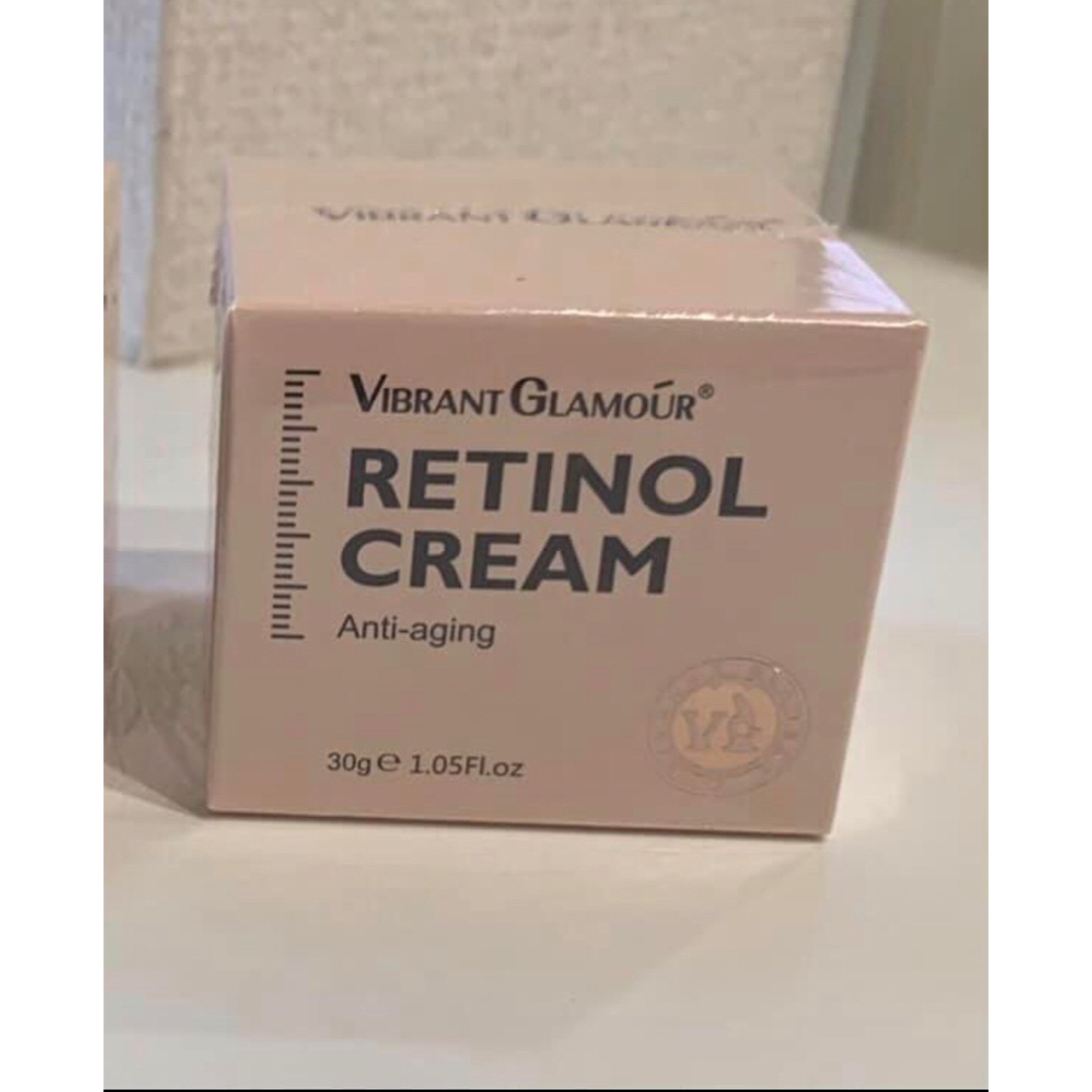 VIBRANT GLAMOUR レチノール アンチエイジング フェイスクリーム コスメ/美容のスキンケア/基礎化粧品(ブースター/導入液)の商品写真