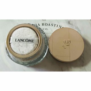 ランコム(LANCOME)のLANCOME アプソリュ エッセンス イン パウダー 01 ヴォワール ドゥ (フェイスパウダー)