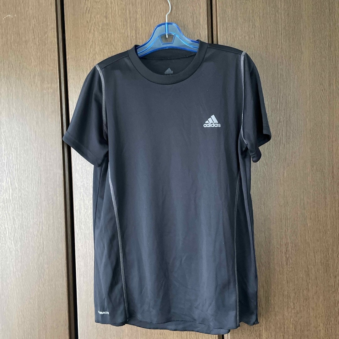 adidas(アディダス)のadidas メンズTシャツ Ｌサイズ　黒色 メンズのトップス(Tシャツ/カットソー(半袖/袖なし))の商品写真